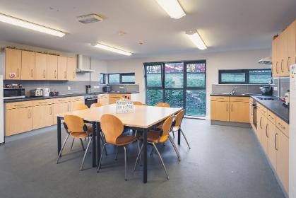 A band 3 shared kitchen in Vanbrugh College. Example room layout. Actual layout and furnishings may vary. 